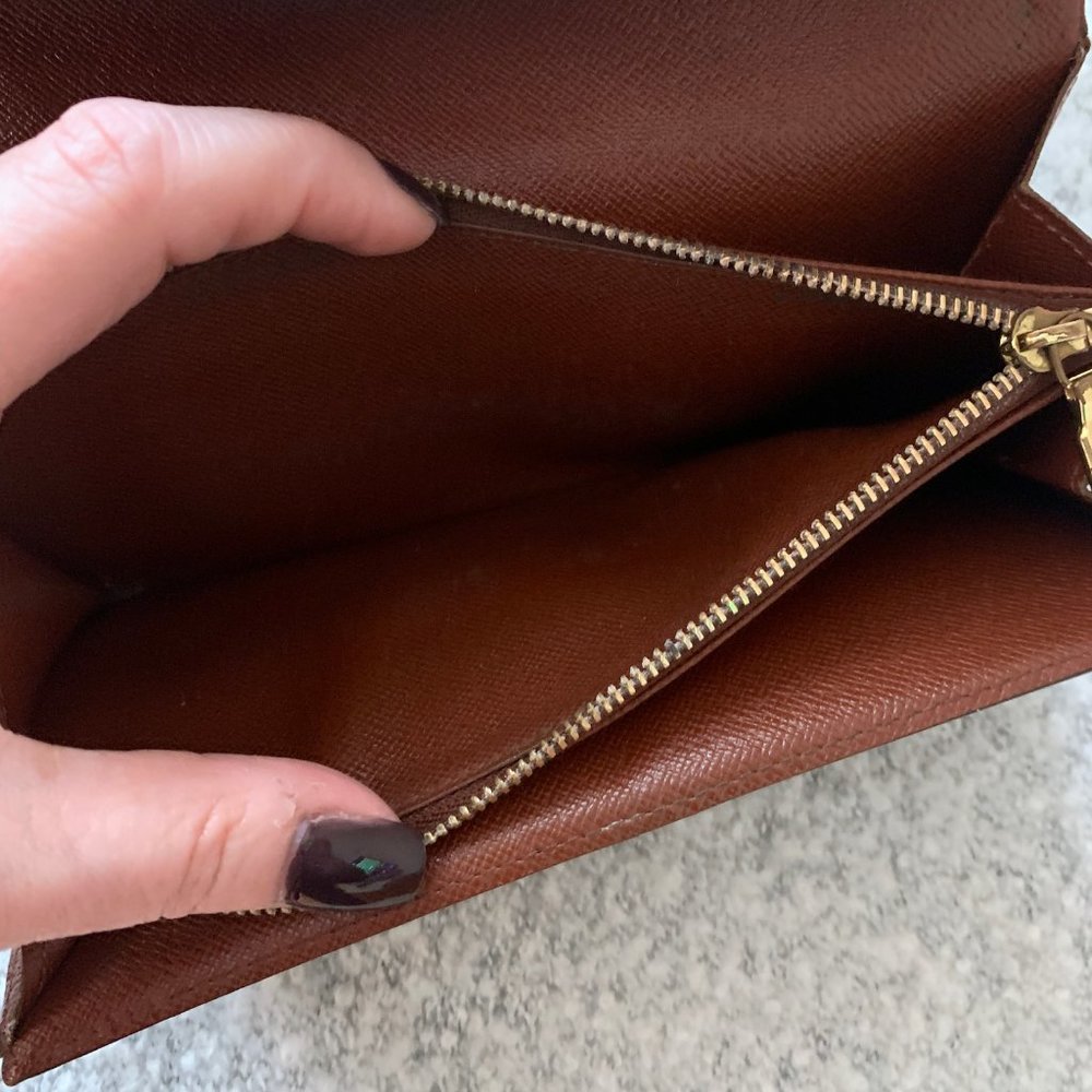 Louis Vuitton Monogram Sarah Wallet Envelope Wallet Authentic NICE Condi… - Picture 10 of 11